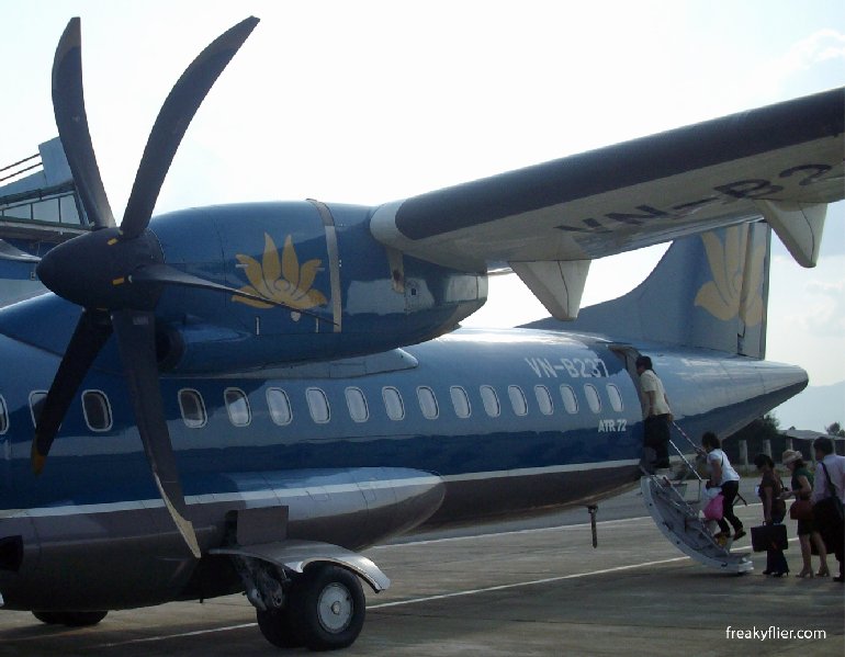 Vietnam Airlines ATR72-500, note the tail stand