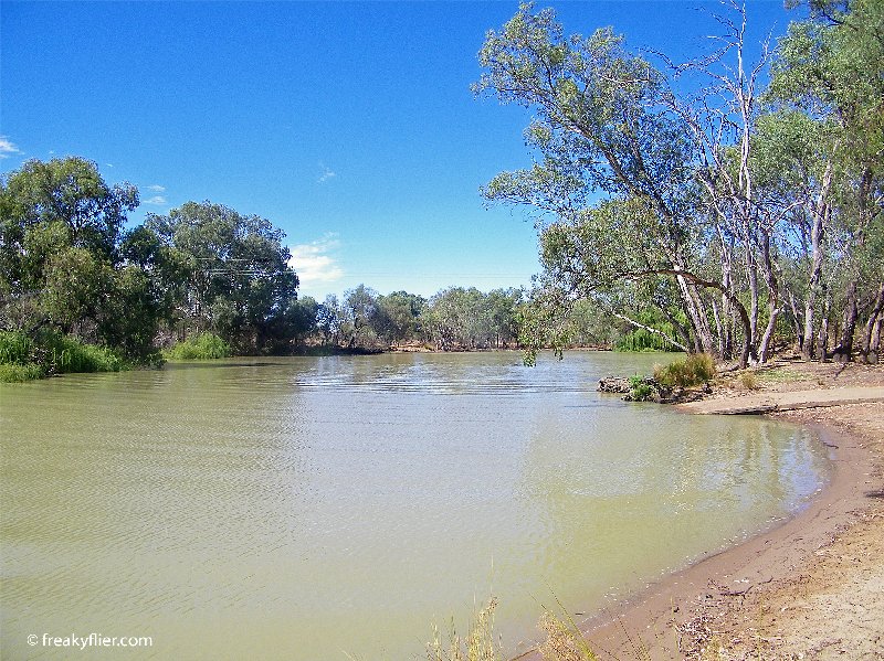 The Bogan RIver, Nyngan