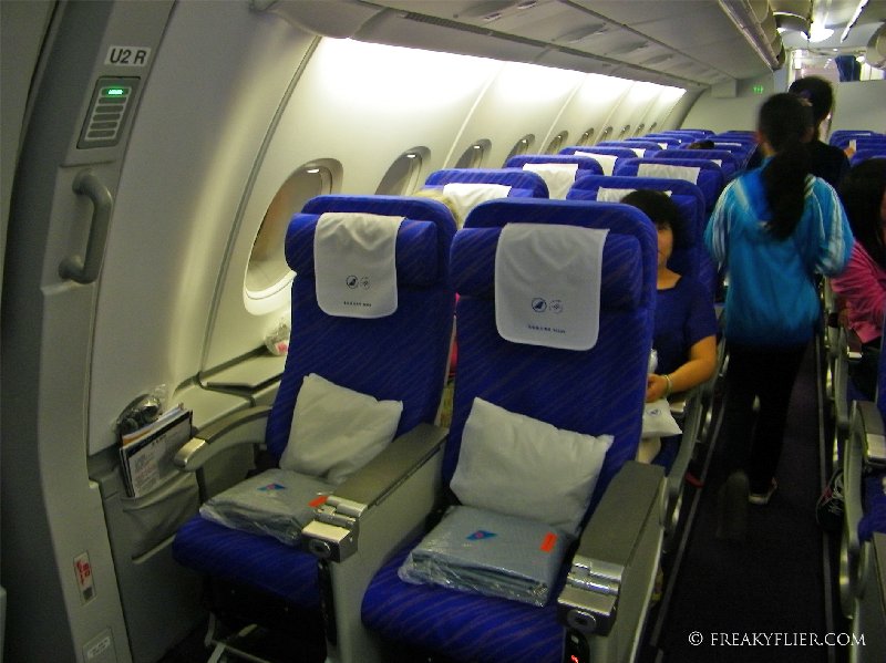 Economy Class seating on the upper deck on China Southern A380