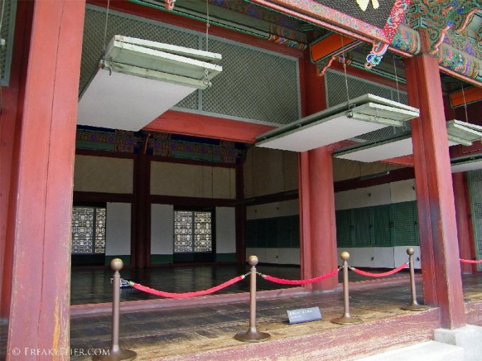 Traditional Korean Palace doors
