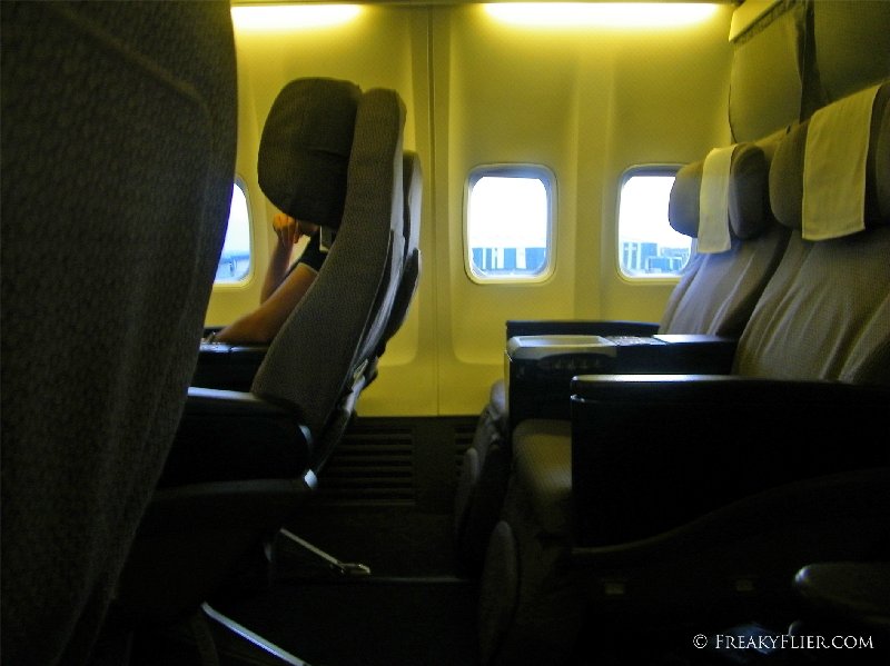 The Business Class cabin on Qantas' Boeing 737-800 - Wollongong