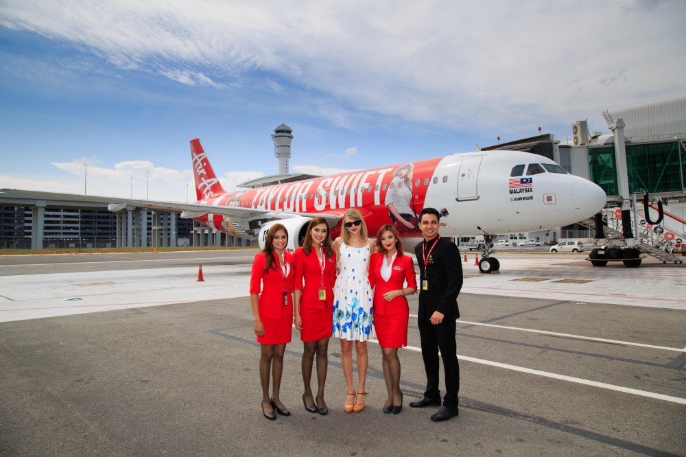 Taylor Swift and Crew (photo courtesy Air Asia)