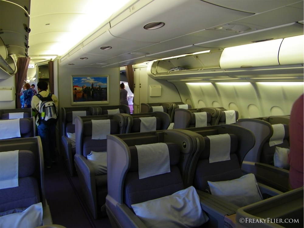 Business Class cabin on Chins Airlines Airbus A330-300