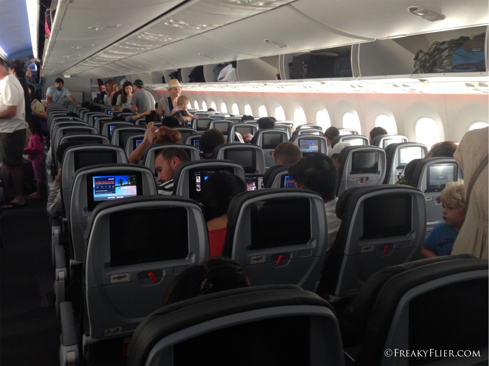 Boarding the Jetstar 787-8 Dreamliner
