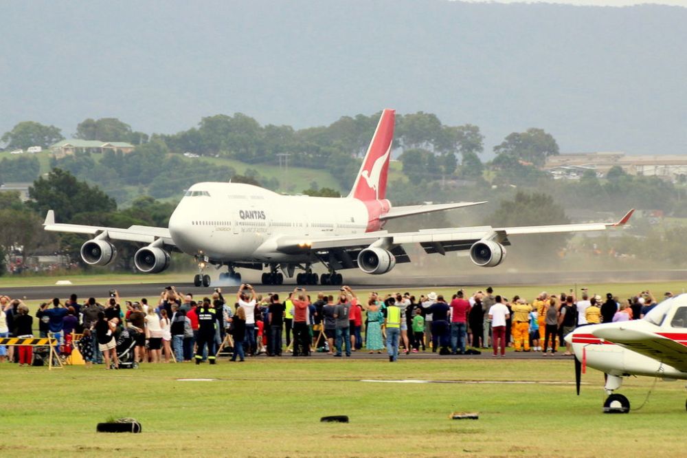 VH-OJA Arriving at HARS Wollongong (Photo curtesy of Wikipedia Commons)